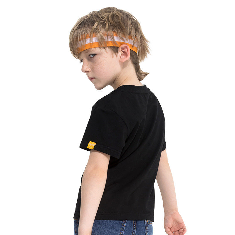 Camiseta infantil con estampado de letras
