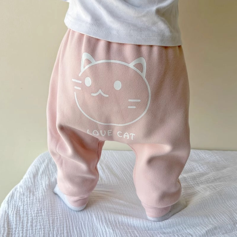 Baby name inspiration for 2025: nature, vintage, whimsical, soft, and global trends, plus top girl, boy, and gender-neutral names and joyful tips.