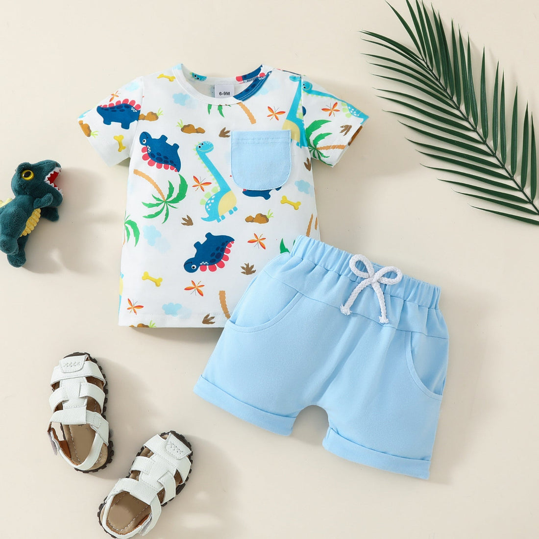 A happy baby sits securely in a cozy, lightweight travel car seat, surrounded by joyful family, ready for a safe and comfortable adventure.