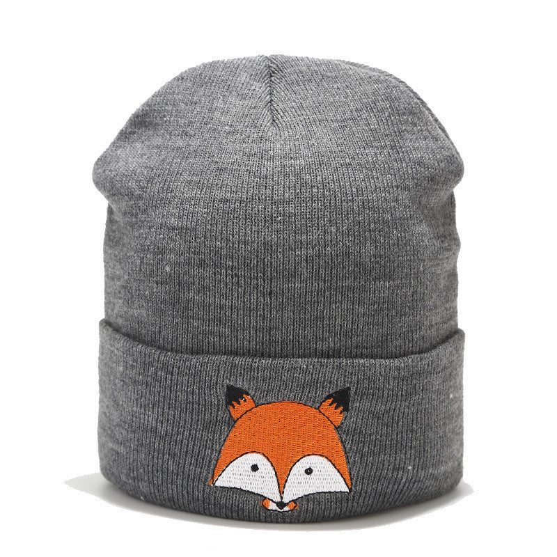 Casquette en laine brodée