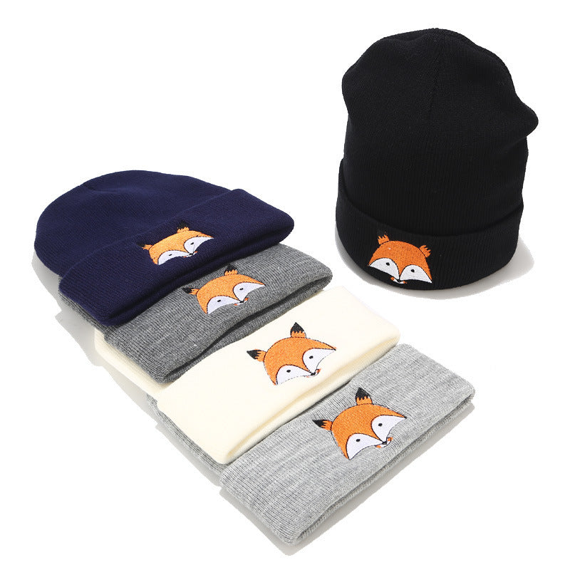 Casquette en laine brodée