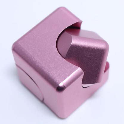 Fingertip gyro decompression toy