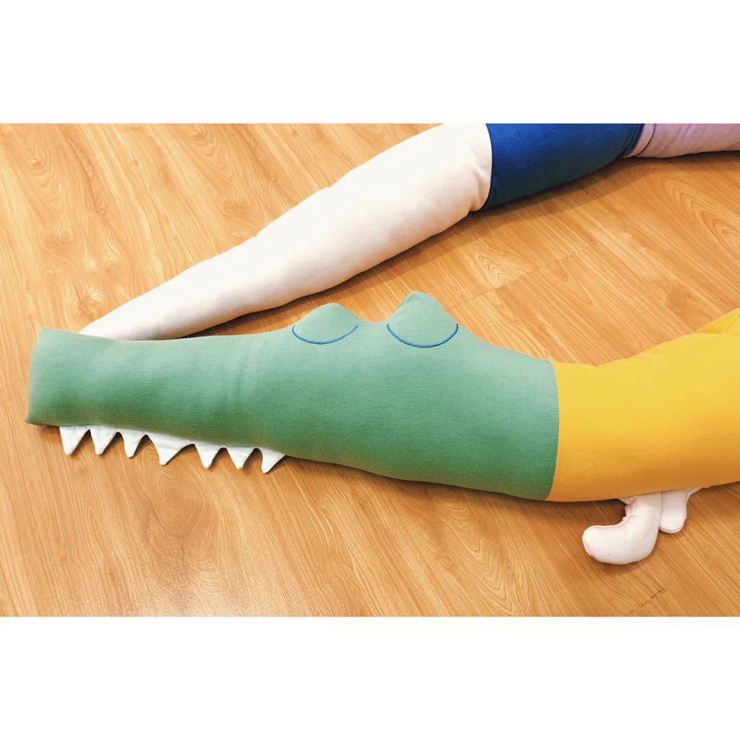 Oreiller câlin animal arc-en-ciel pour enfants