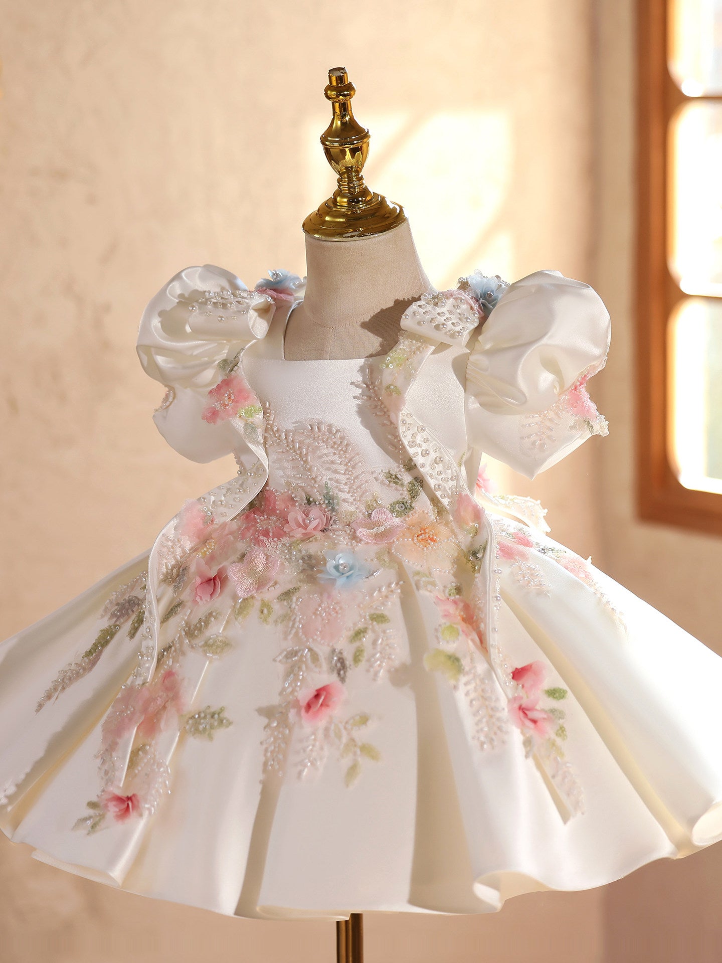 Robe de demoiselle d'honneur haut de gamme, bouffante, mignonne et adorable pour les petites filles