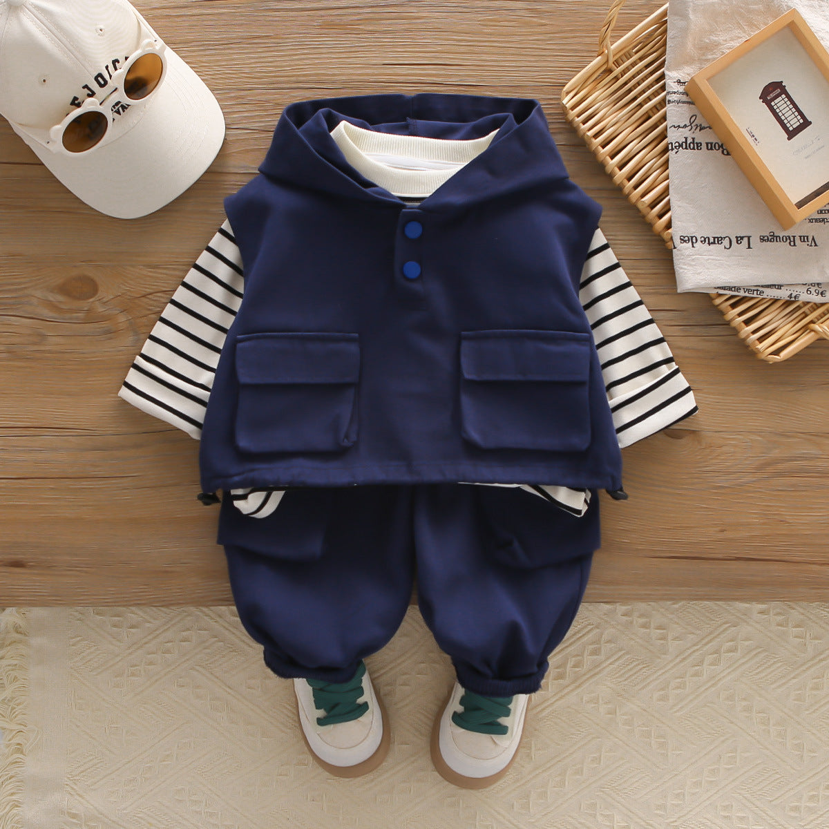 Handsome Boy Casual Spring And Autumn New Big Pocket Hoodie Vest Three-piece