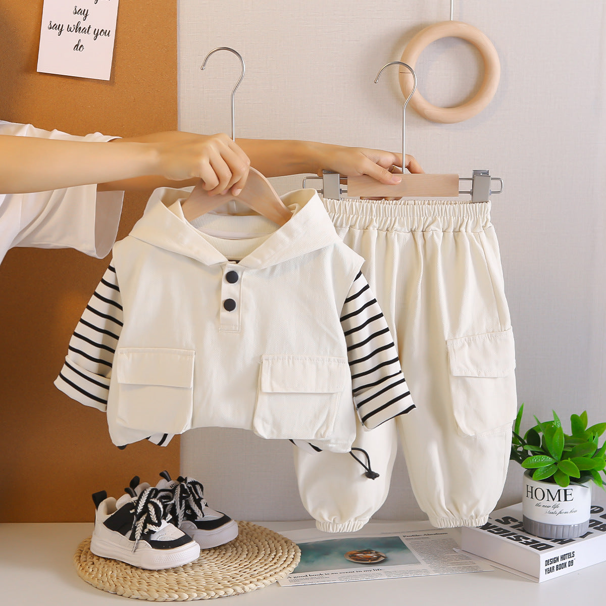 Handsome Boy Casual Spring And Autumn New Big Pocket Hoodie Vest Three-piece