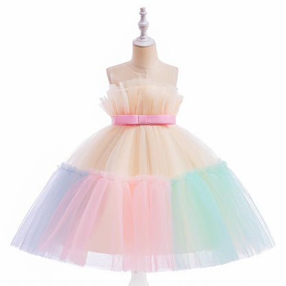 Robe de demoiselle d'honneur colorée en tulle
