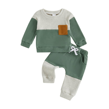 Conjunto de dos piezas con bolsillos a juego en color gofre para niño