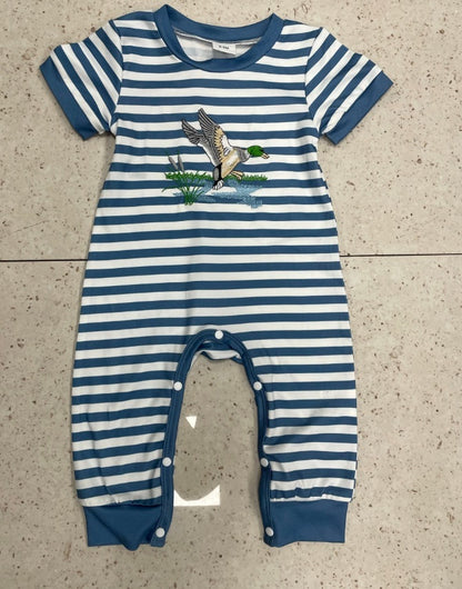 Short Sleeve Striped Embroidery Pattern One-piece