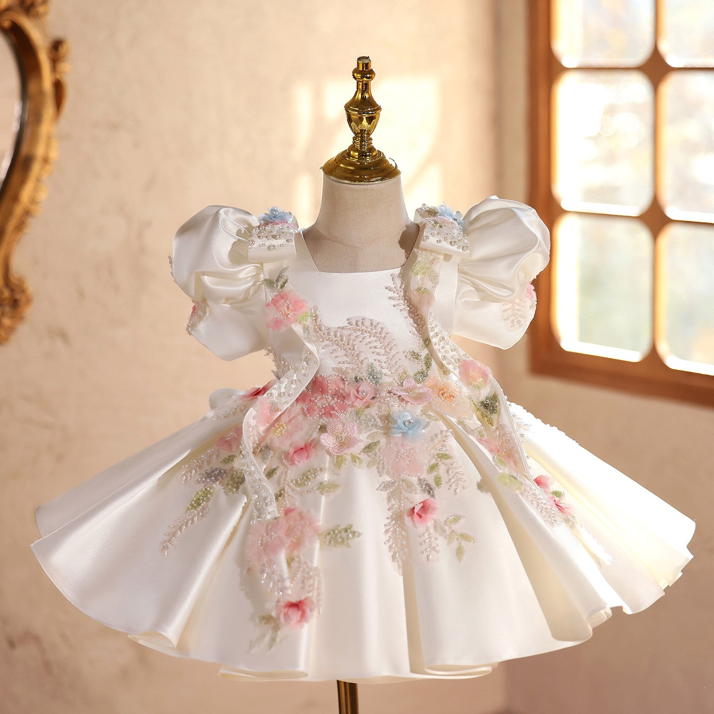 Robe de demoiselle d'honneur haut de gamme, bouffante, mignonne et adorable pour les petites filles