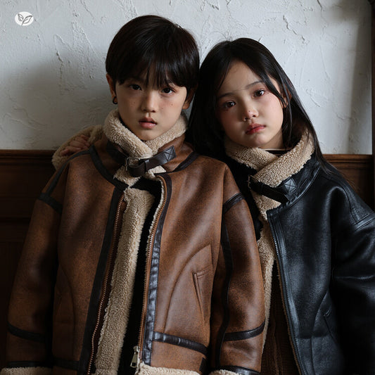 Manteau garçon doublé en suède avec fourrure intégrée pour plus de chaleur et d'épaisseur