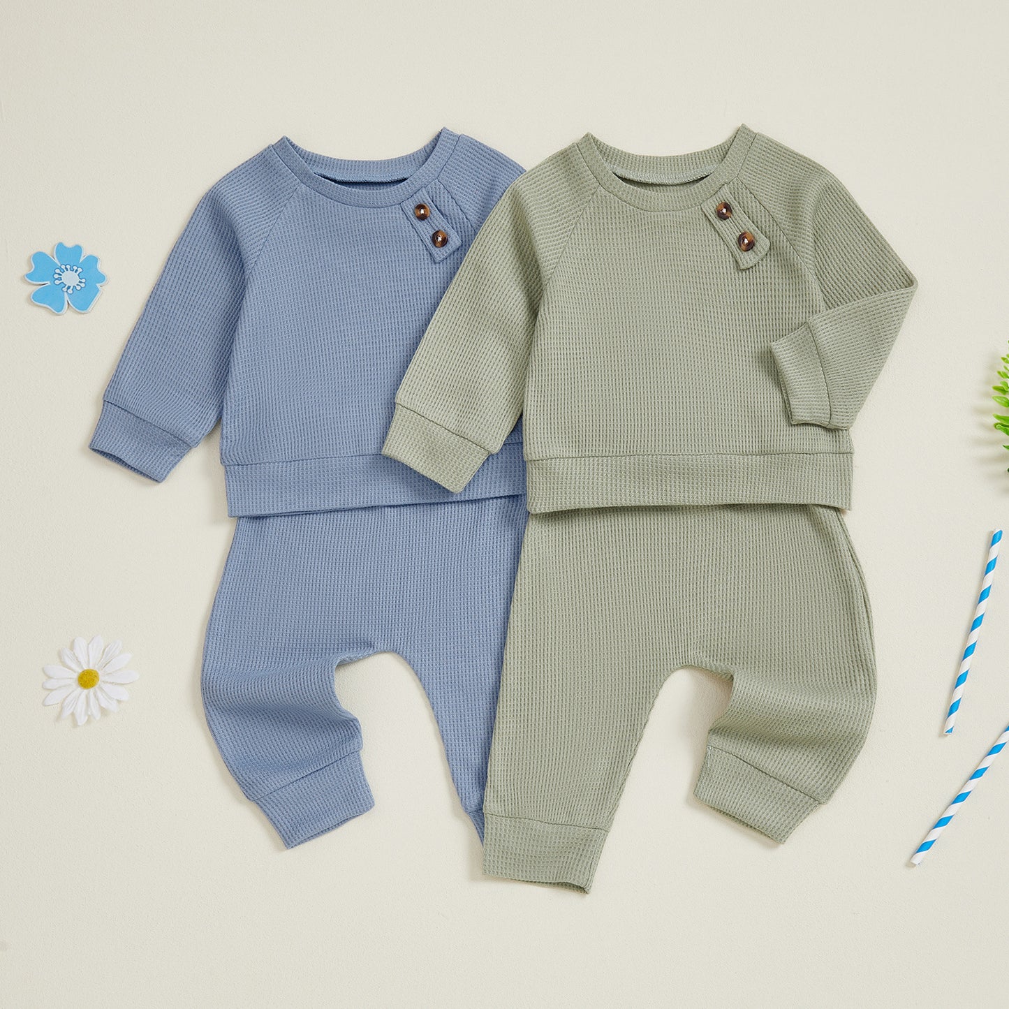 Ensemble haut et pantalon de bébé de couleur unie